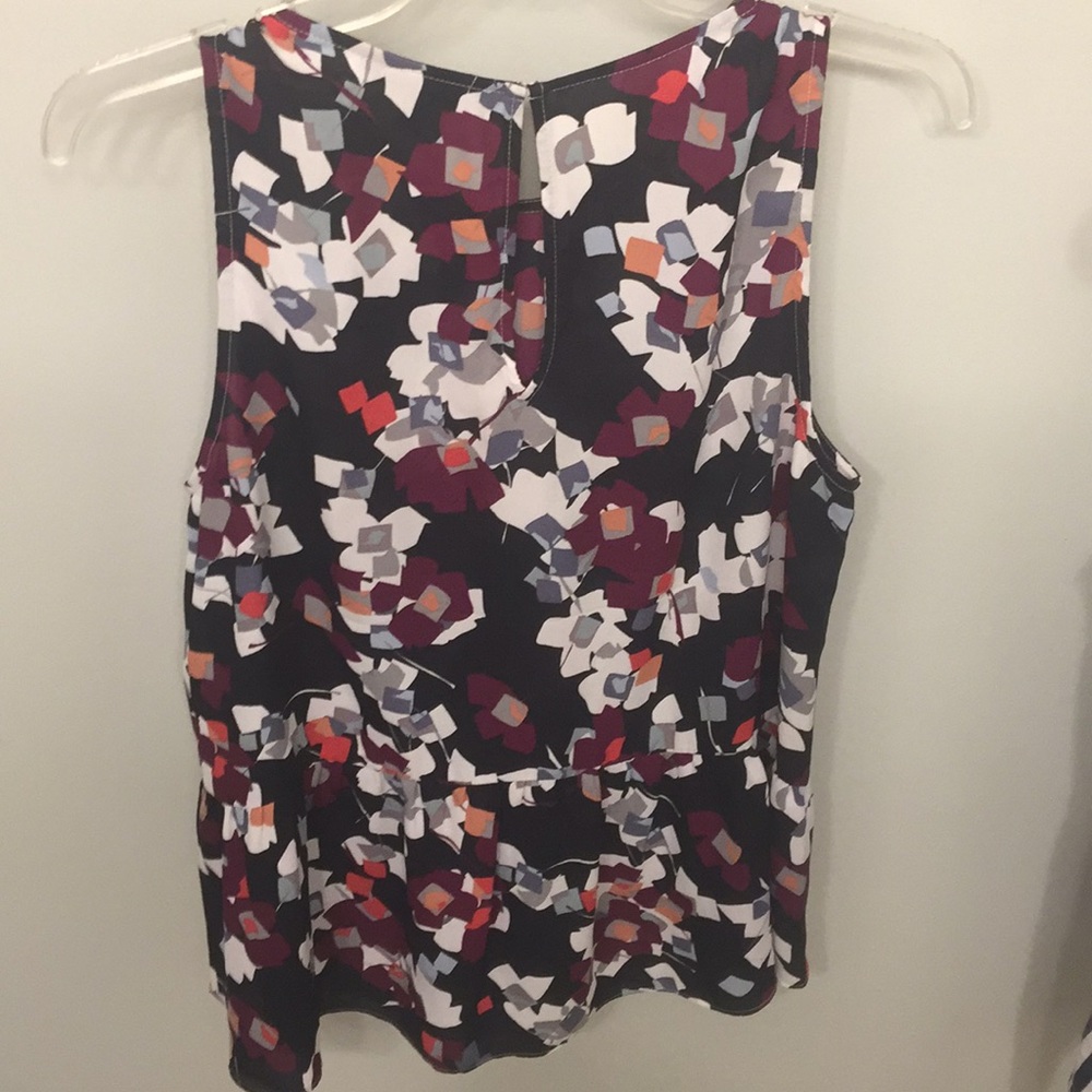 Banana Republic Professional Top - Picture 4 of 4
